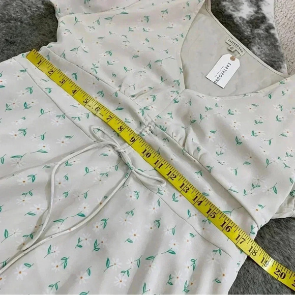 NWT White Daisy Drawstring Dress - Picture 13 of 13